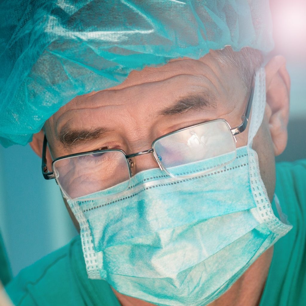 Top English-Speaking Oncologists and Cancer Centers in New York City (NYC) 6 Top English-Speaking Oncologists and Cancer Centers in New York City (NYC)